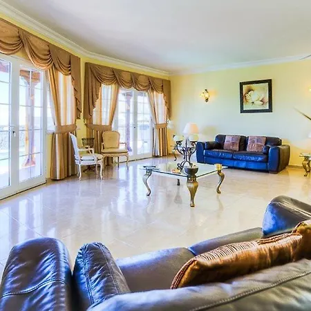 Villa Puerto Del Carmen Sleeps 8 Pool Wifi Puerto del Carmen (Lanzarote)